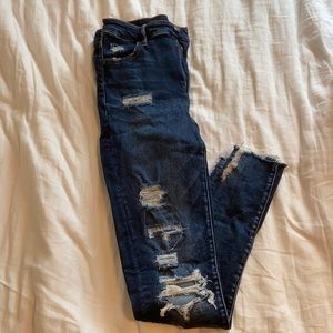 American Eagle dark wash ripped hi rise jeggings